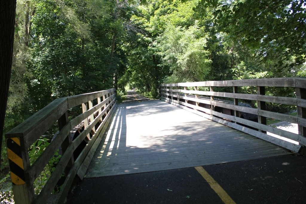 La Fox River Drive Trail Bridge